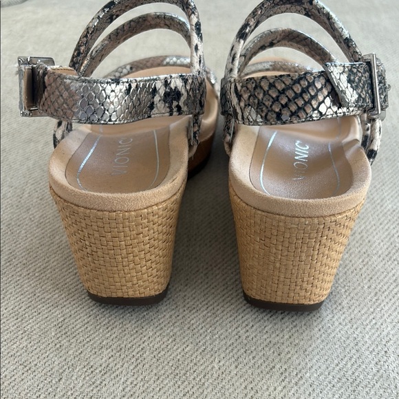Vionic Sandals - Picture 9 of 9